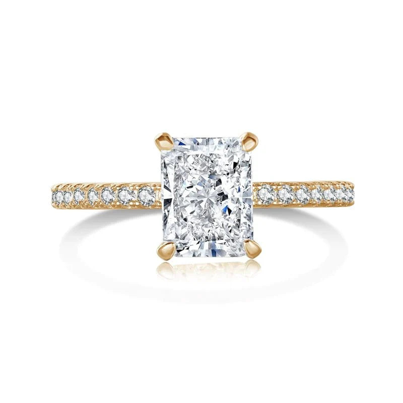 Éclat Étoilé Amour Moissanite Ring