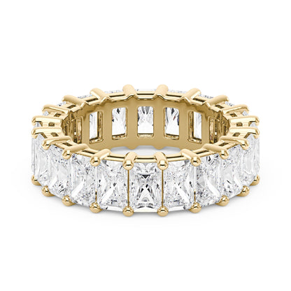 The Elara Radiant Cut Moissanite Band