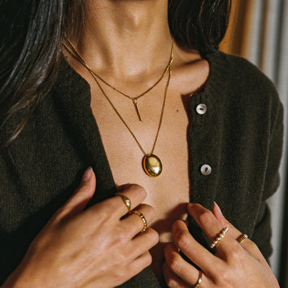 Sparkling Bar Necklace